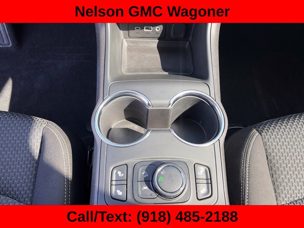 Used 2024 GMC Terrain SLE w/ Driver Convenience Package FWD image 32