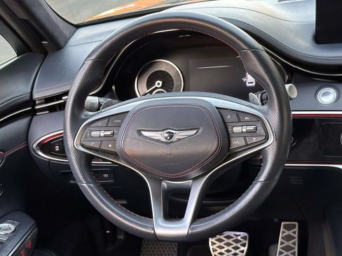 Used 2024 Genesis GV70 3.5T Sport w/ Sport Advanced Package AWD/4WD image 17