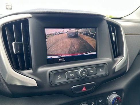 Used 2021 GMC Terrain SLE w/ Driver Convenience Package AWD/4WD image 19