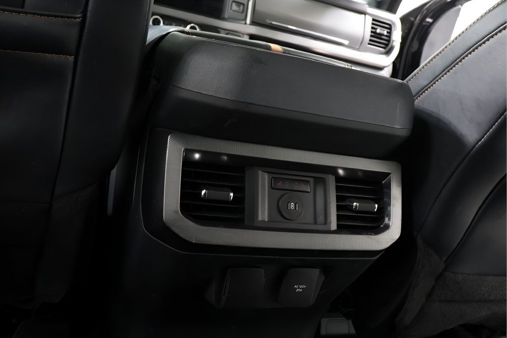 Used 2024 Ford F450 Platinum w/ FX4 Off-Road Package AWD/4WD image 22