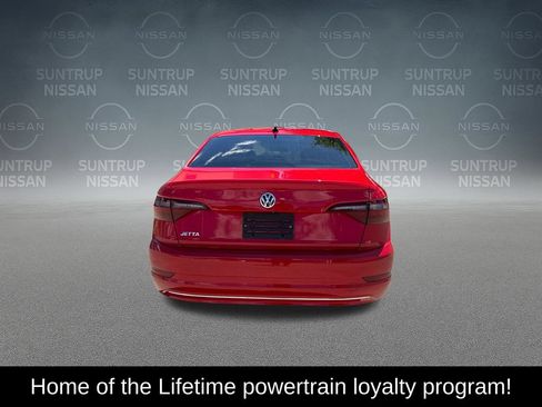 Used 2020 Volkswagen Jetta SE w/ SE Cold Weather Package FWD image 4