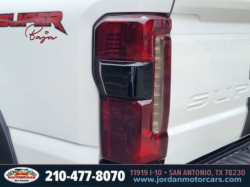 Used 2023 Ford F250 Lariat w/ Lariat Ultimate Package AWD/4WD image 9