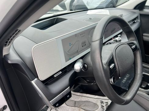 Used 2024 Hyundai Ioniq 5 Limited image 11