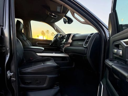 Used 2021 RAM 2500 Laramie AWD/4WD image 25