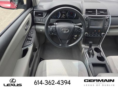 Used 2016 Toyota Camry LE FWD image 30