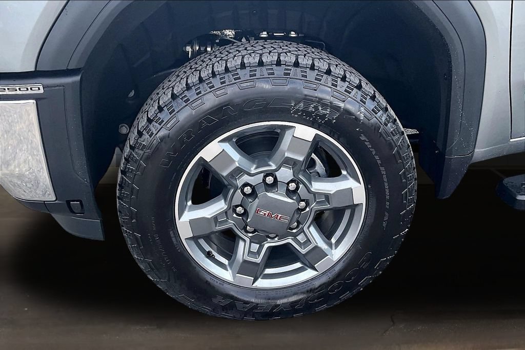 New 2026 GMC Sierra 2500 SLT w/ SLT Premium Package AWD/4WD image 13