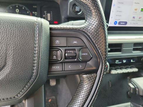 Used 2024 Toyota Tacoma SR5 image 18