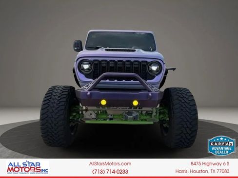Used 2021 Jeep Gladiator Mojave AWD/4WD image 2