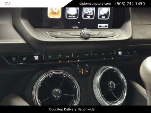 Used 2018 Chevrolet Camaro ZL1 RWD image 26