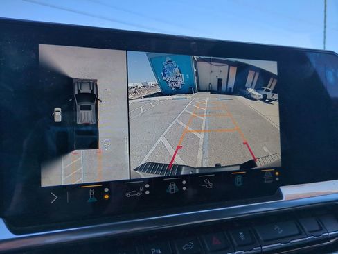 Used 2024 Chevrolet Silverado 2500 High Country w/ High Country Premium Package image 25