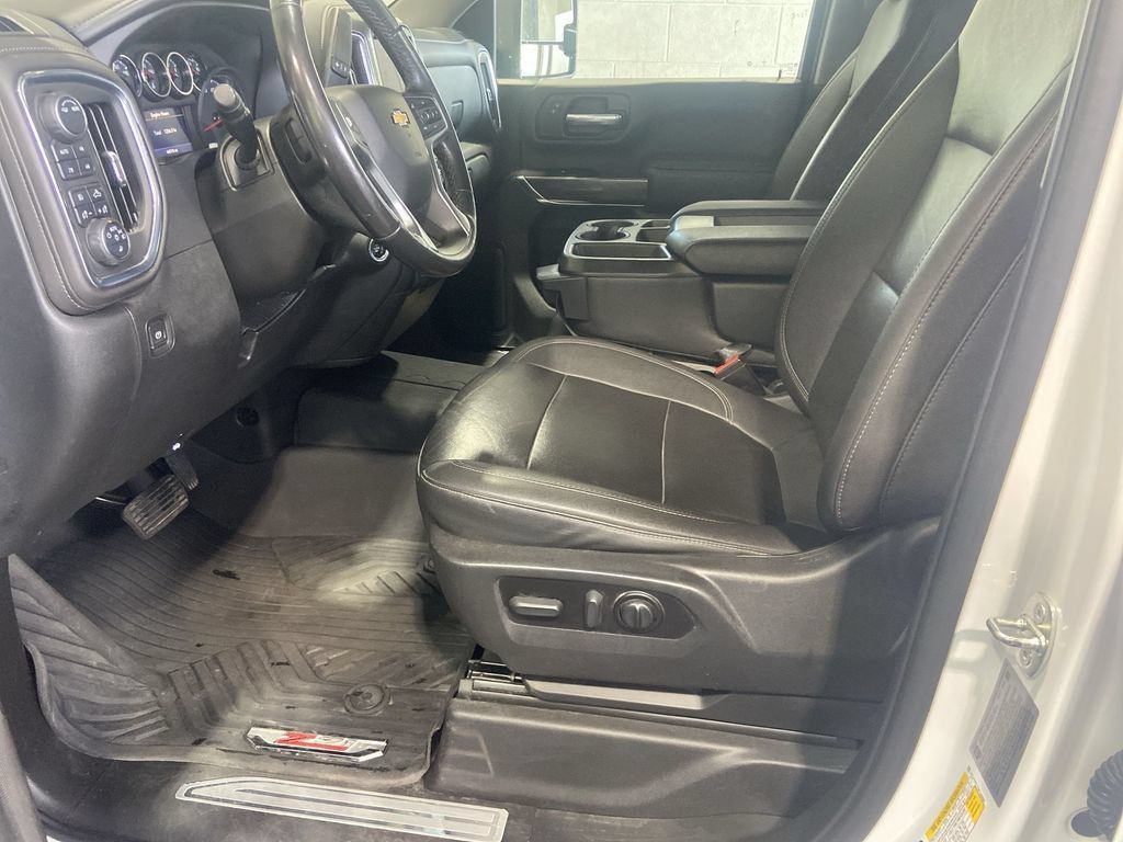 Used 2022 Chevrolet Silverado 2500 LTZ AWD/4WD image 20