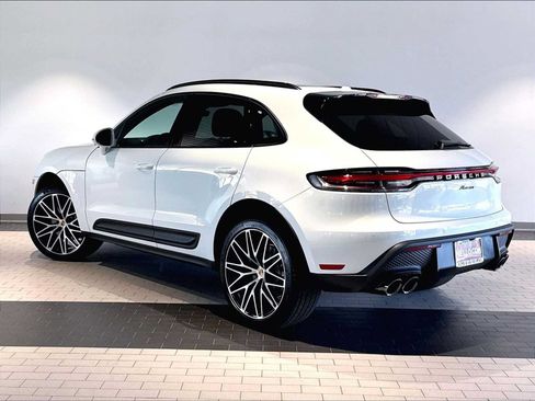 New 2026 Porsche Macan AWD/4WD image 3