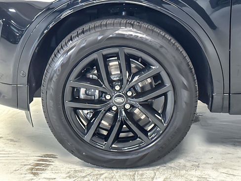 Used 2024 Land Rover Discovery Sport S image 24