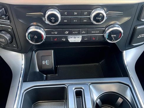 Used 2022 Ford F150 XLT w/ Equipment Group 302A High image 24