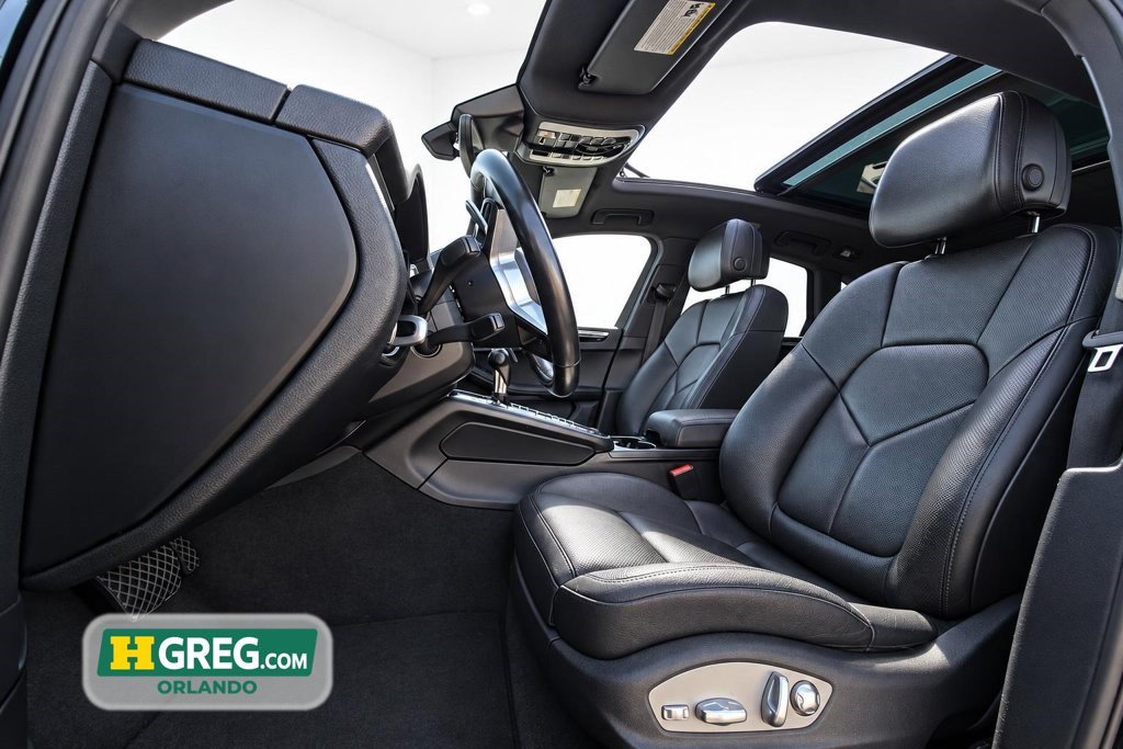 Used 2018 Porsche Macan AWD/4WD image 7