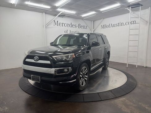 Used 2018 Toyota 4Runner Limited image 3
