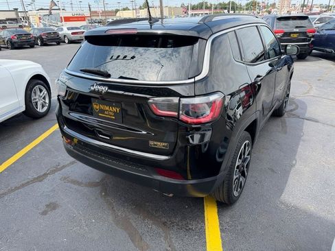Used 2018 Jeep Compass Limited w/ Navigation Group AWD/4WD image 5