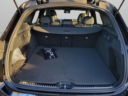 Certified 2026 Mercedes-Benz GLC 300 image 6