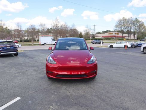 Used 2024 Tesla Model Y Long Range image 13