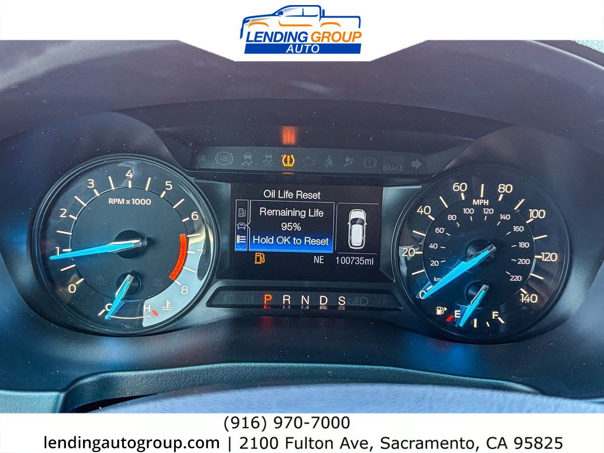 Used 2017 Ford Explorer XLT FWD image 22