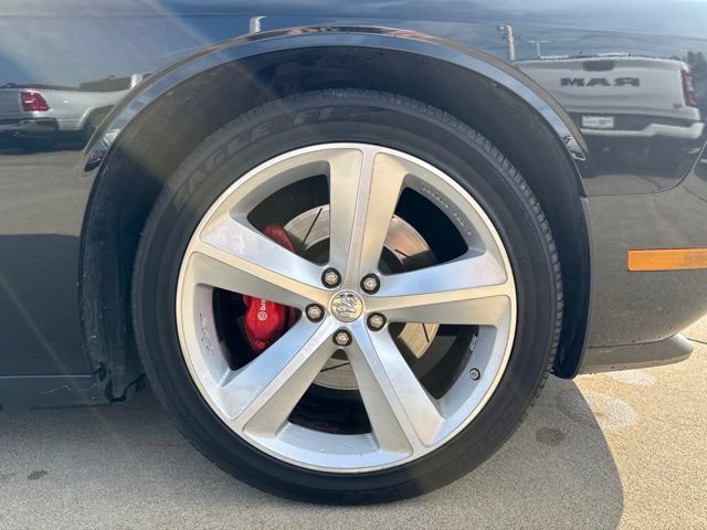 Used 2009 Dodge Challenger SRT8 RWD image 9