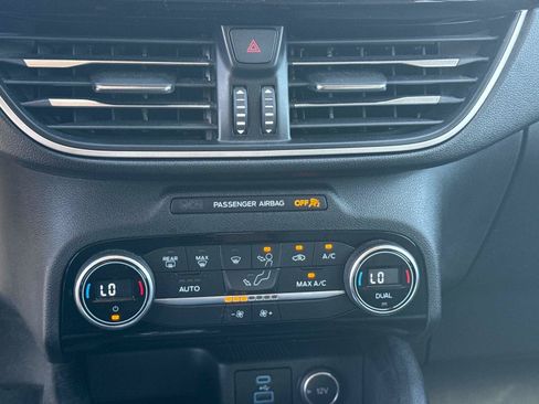 Used 2021 Ford Escape SE w/ SE Sport Appearance Package FWD image 26