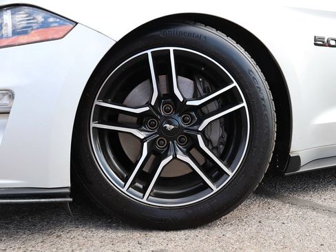 Used 2018 Ford Mustang GT w/ Equipment Group 301A RWD image 5
