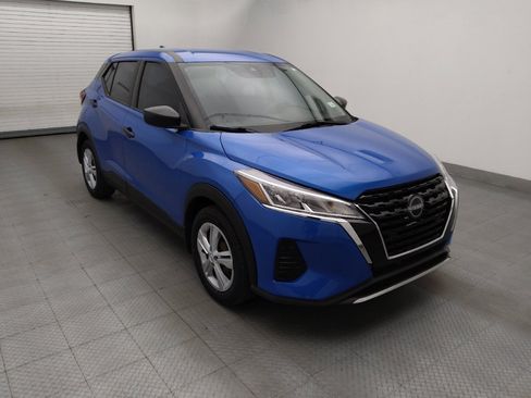 Used 2023 Nissan Kicks S FWD image 13