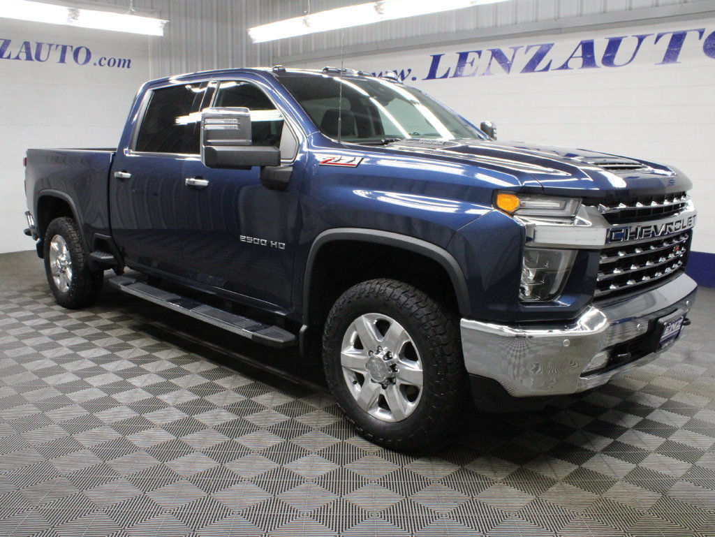 Used 2020 Chevrolet Silverado 2500 LTZ w/ LTZ Premium Package AWD/4WD image 3