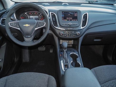 Certified 2023 Chevrolet Equinox LT AWD/4WD image 10