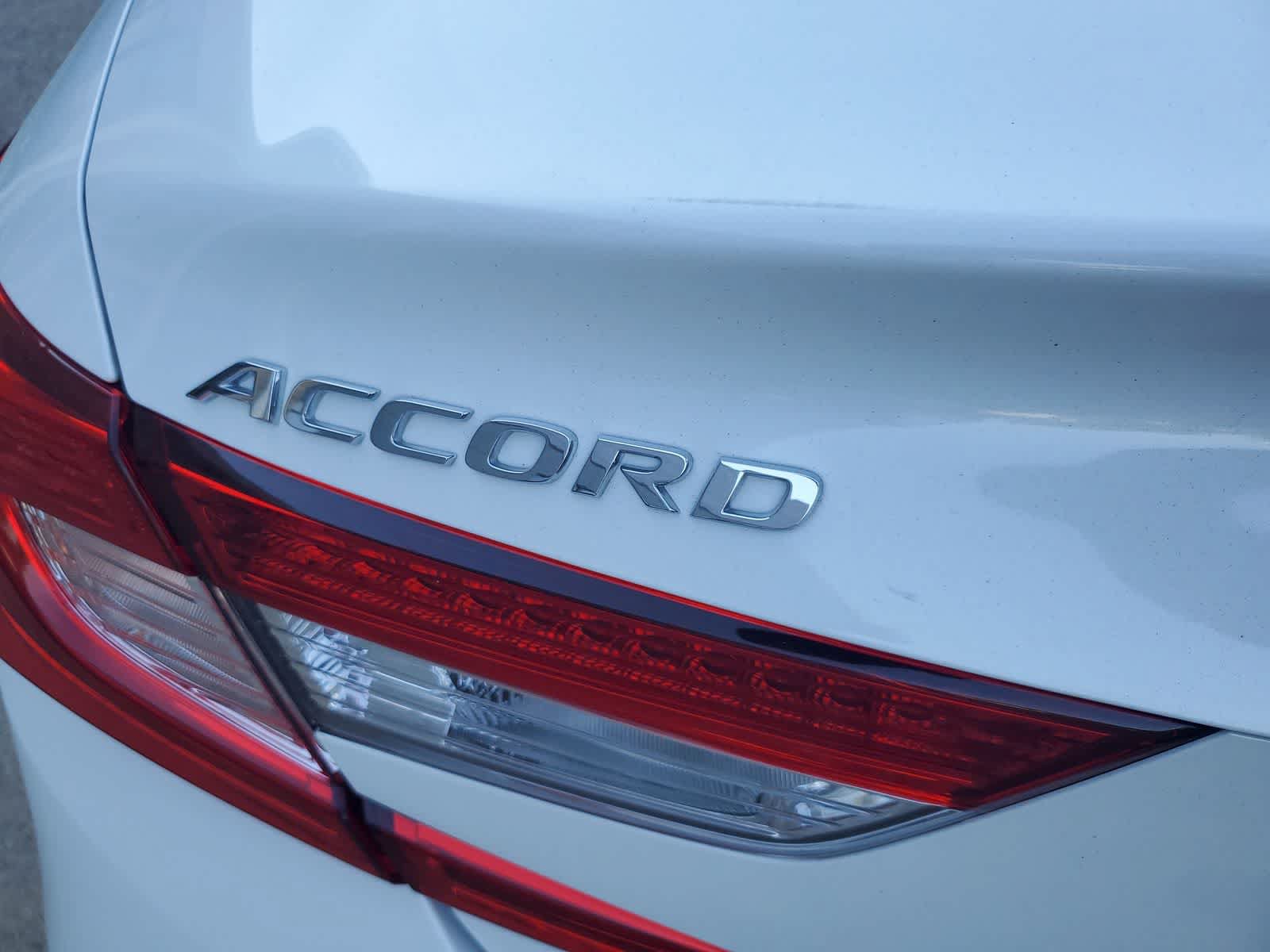 Used 2022 Honda Accord Touring image 10