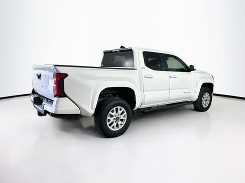 Used 2025 Toyota Tacoma SR5 RWD image 9