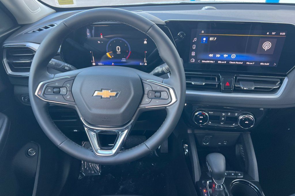 New 2026 Chevrolet TrailBlazer LT w/ Convenience Package FWD image 11