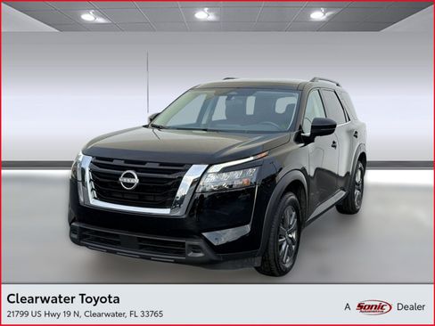 Used 2025 Nissan Pathfinder SV AWD/4WD image 1