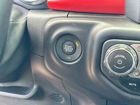 Used 2021 Jeep Wrangler Unlimited Rubicon AWD/4WD image 28