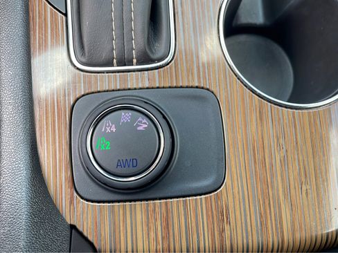 Used 2018 GMC Acadia SLE image 21