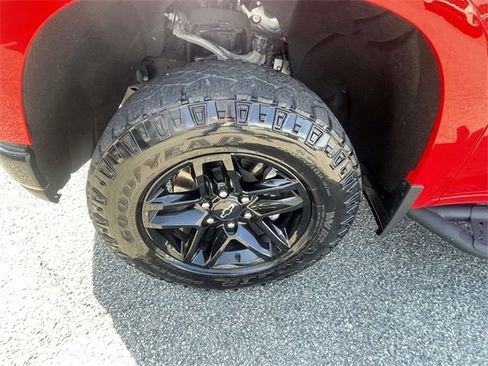 Used 2021 Chevrolet Silverado 1500 LT Trail Boss w/ Bed Protection Package image 11