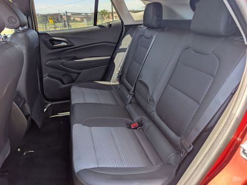 Used 2024 Chevrolet Trax LT w/ Driver Confidence Package image 12