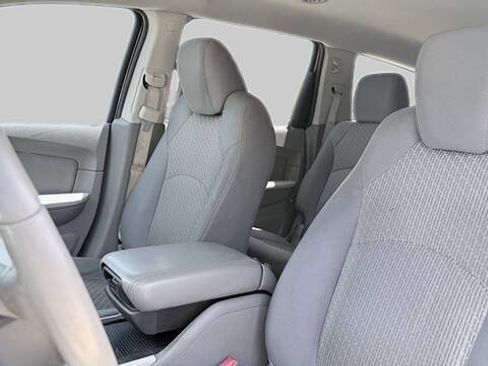 Used 2011 Chevrolet Traverse LS FWD image 13