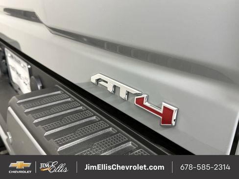 Used 2024 GMC Sierra 2500 AT4 w/ AT4 Premium Plus Package image 34