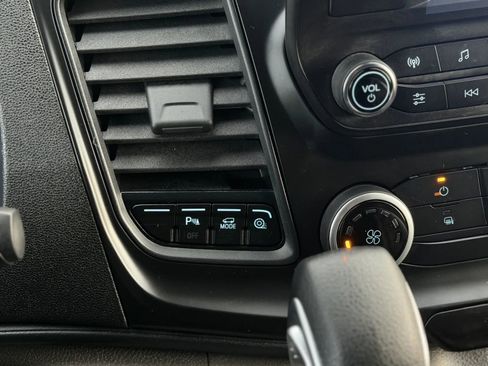 Used 2025 Ford Transit 250 148 Medium Roof Extended AWD w/ Load Area Protection Package image 29