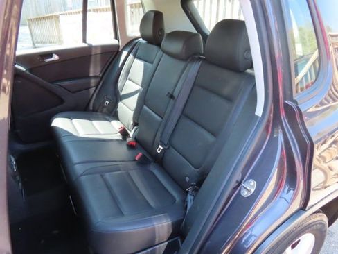 Used 2016 Volkswagen Tiguan SE FWD image 14