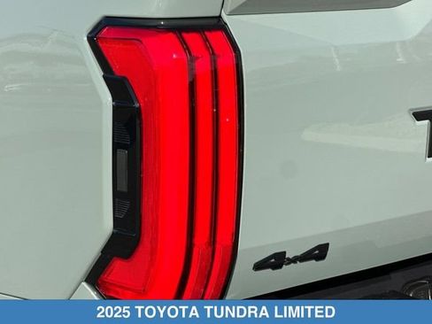 Used 2025 Toyota Tundra Limited AWD/4WD image 28