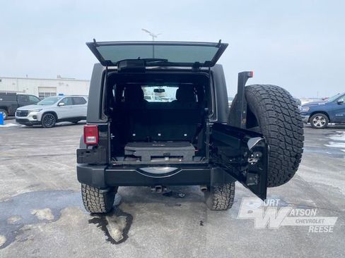 Used 2017 Jeep Wrangler Unlimited Sport image 14