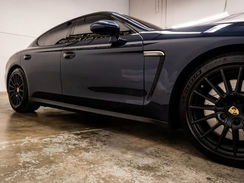Used 2015 Porsche Panamera GTS AWD/4WD image 7