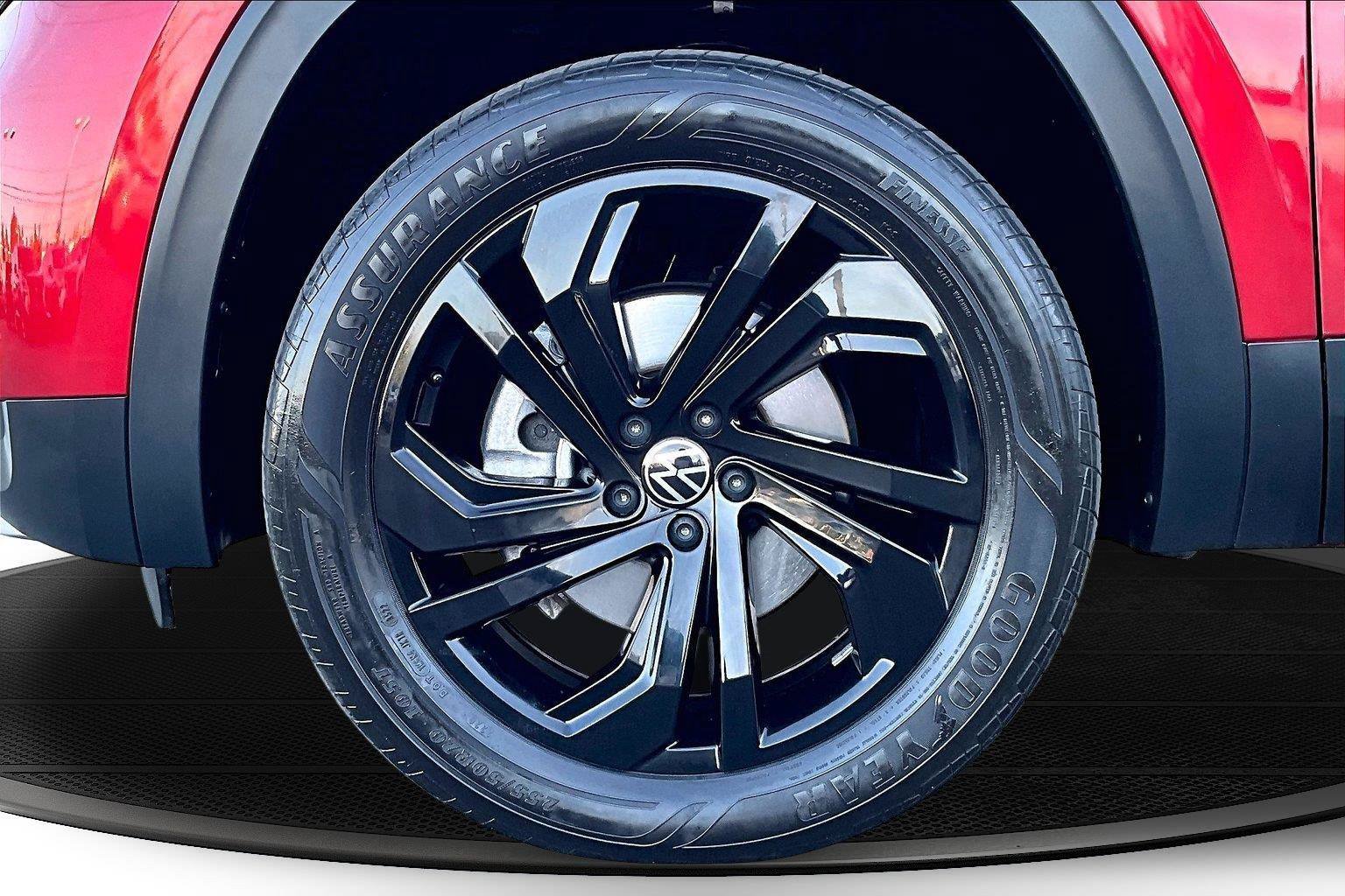 Used 2023 Volkswagen Atlas SE AWD/4WD image 35