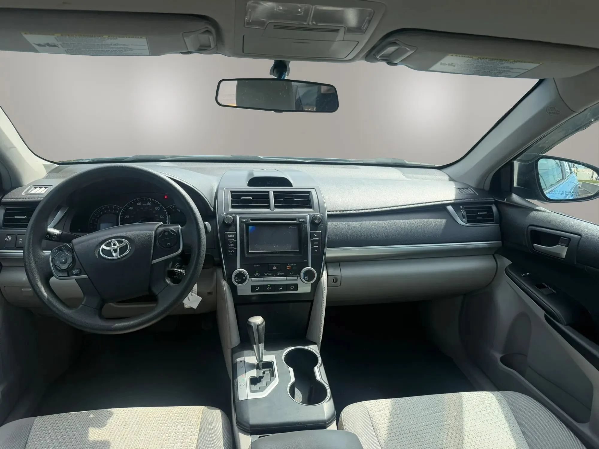 Used 2012 Toyota Camry LE FWD image 13