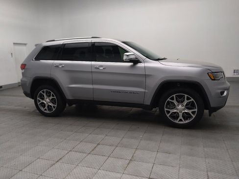 Used 2021 Jeep Grand Cherokee Limited w/ Luxury Group II image 11