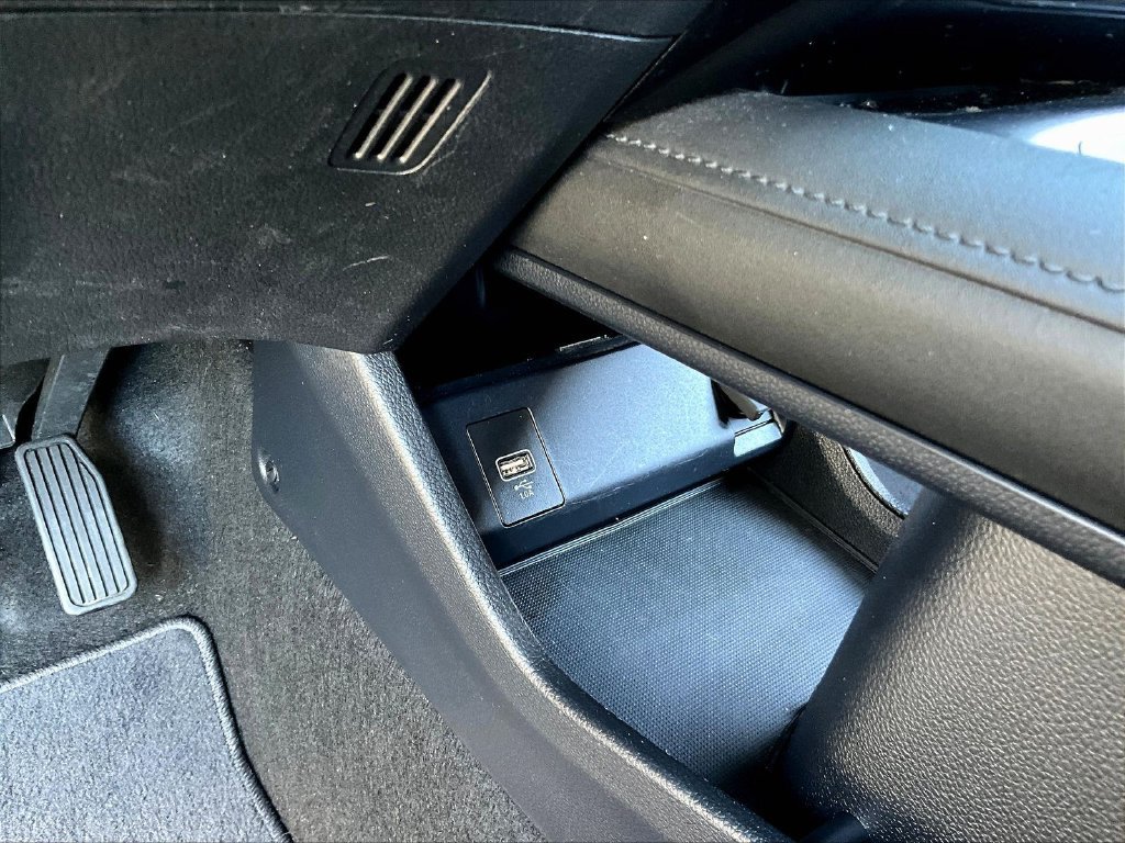 Used 2022 Honda HR-V LX image 16