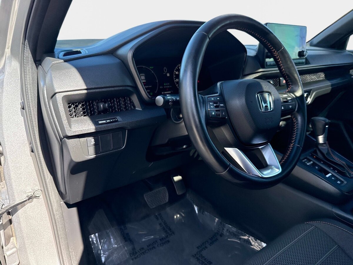 Used 2025 Honda CR-V Sport image 18